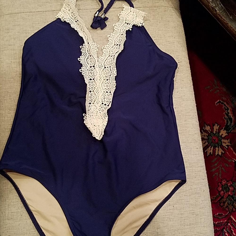 NWOT Navy and Ivory Swimsuit Size L